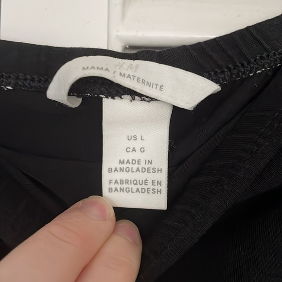 H&M maternity leggings. Black. Size L - Picture 2 of 2